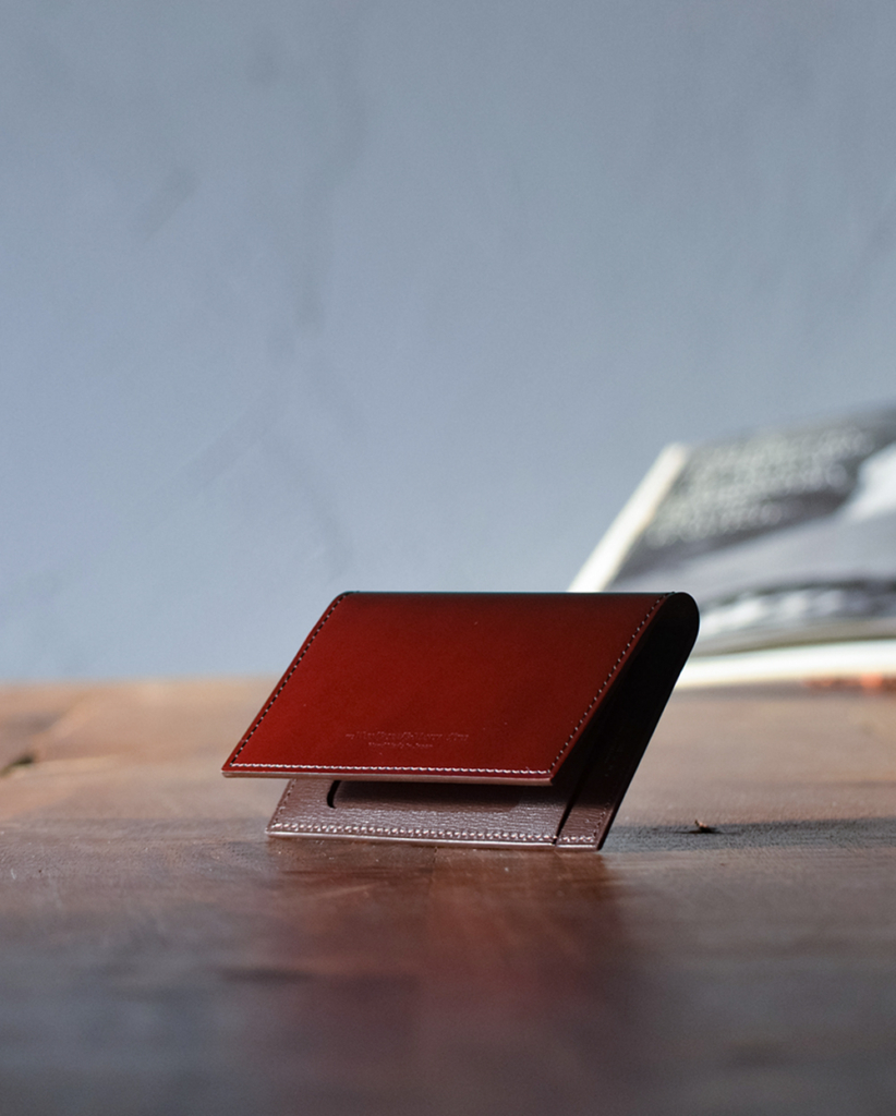 BIFOLD PASSCASE