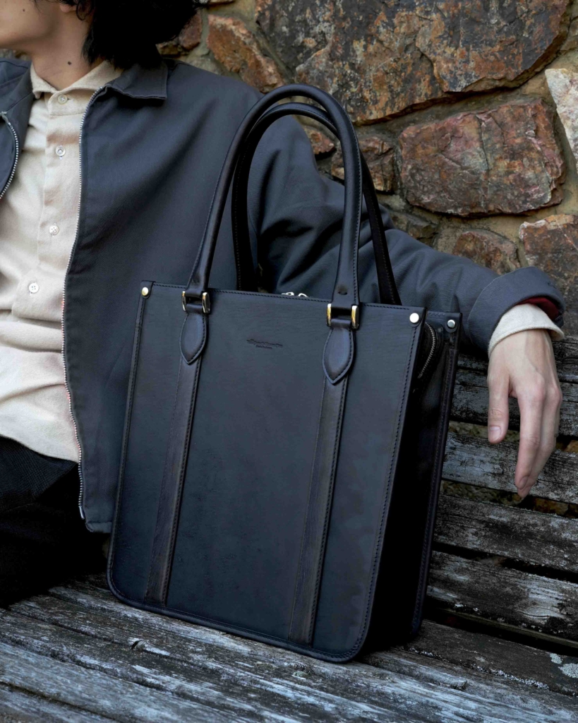 DERBY TOTE