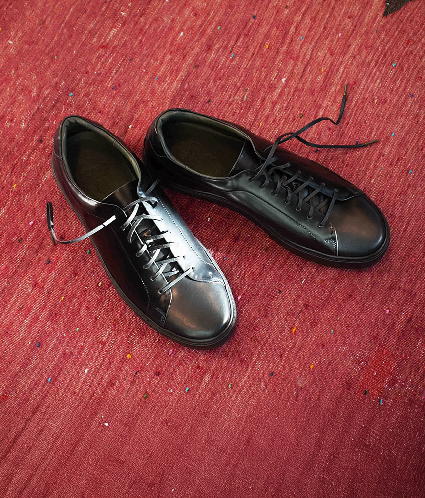 美品　ウォームス クラフツ マニュファクチャー 美品ウォームスクラフツマニュファクチャー 三つ折り 財布 レザー